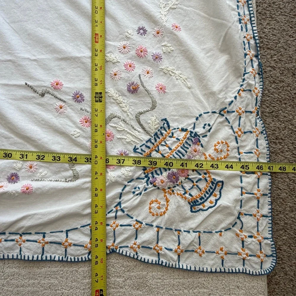Vintage Hand Embroidered Floral Urn White Square Tablecloth Scalloped 46in